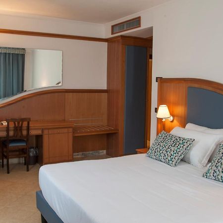 Hotel Centrale Sabaudia Εξωτερικό φωτογραφία
