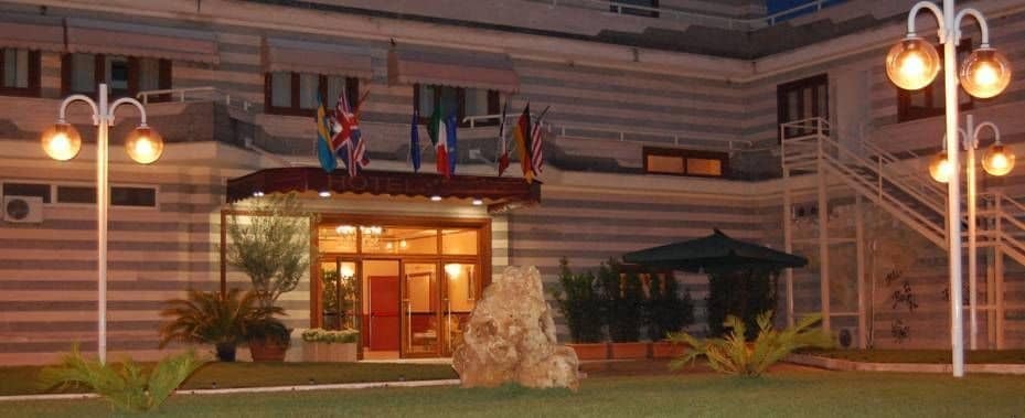 Hotel Centrale Sabaudia Εξωτερικό φωτογραφία