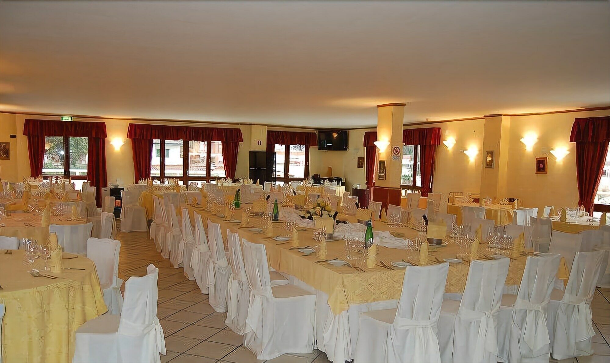 Hotel Centrale Sabaudia Εξωτερικό φωτογραφία